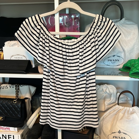 Splendid soft off the shoulder top - Picture 2 of 3